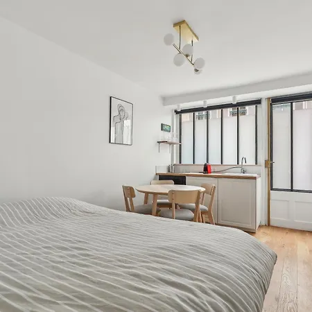 Apartment Cosy In Typical Montmartre *